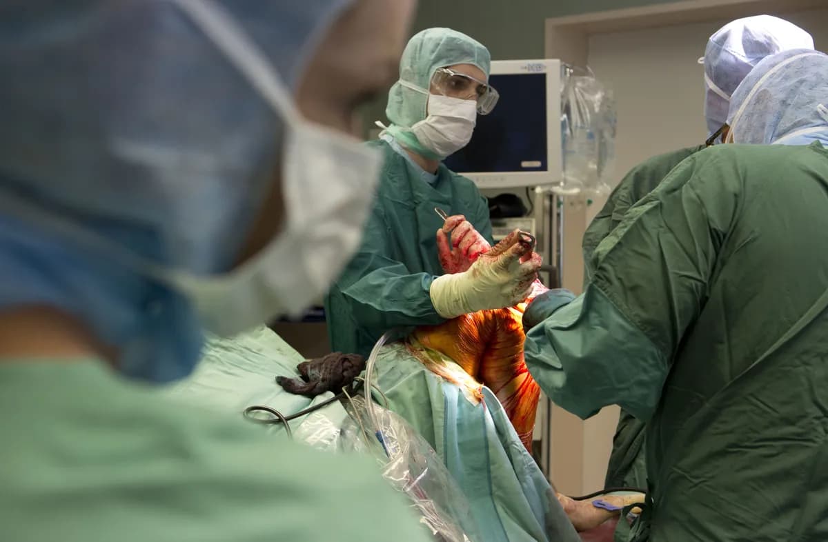 Nästan 50 000 svenskar väntar över 90 dagar på vårdgarantin