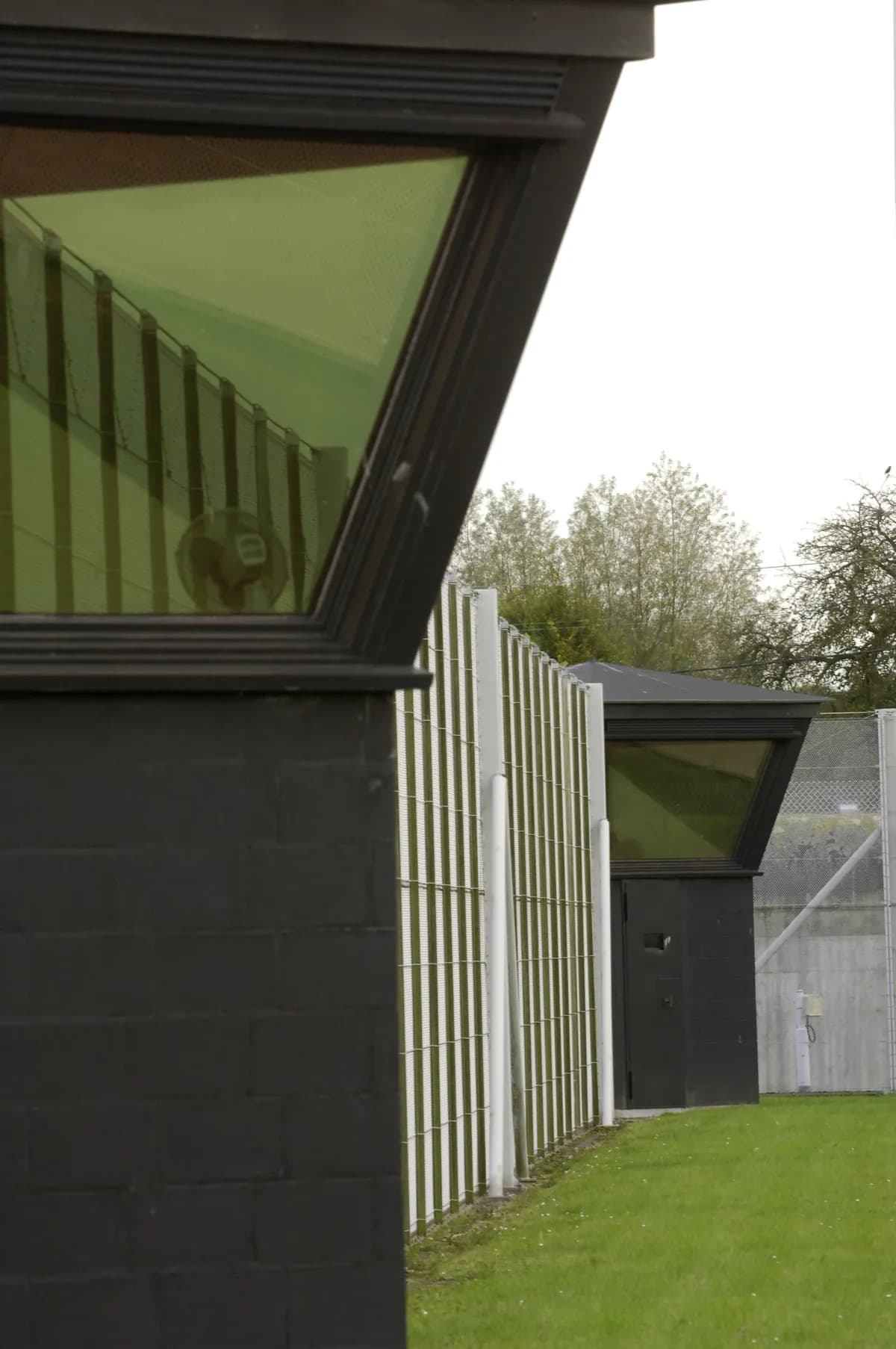 Våldsamma klockrån i Mayfair riktar sig mot chaufför, BBC-presentatör och parfymexpert