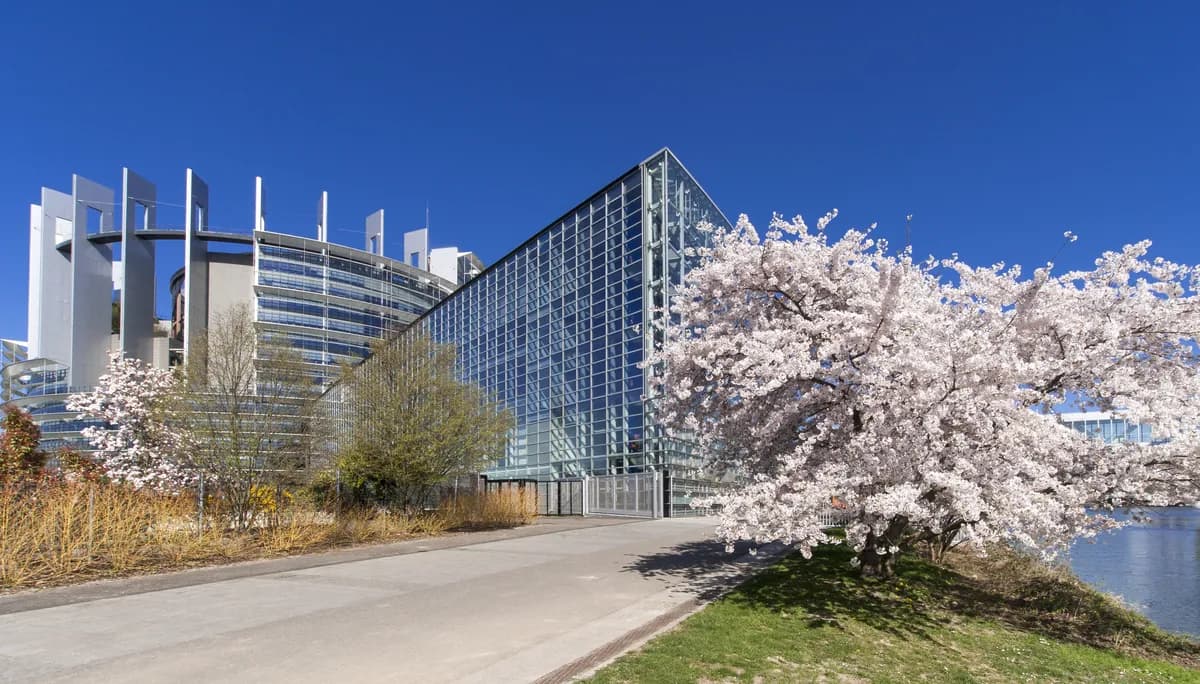 Våren anländer i södra Sverige när det kalla mönstret bryts