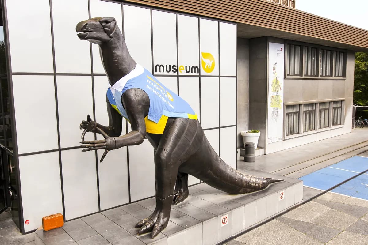 Natural History Museum anordnar övernattningsevent Dino Snores för vuxna