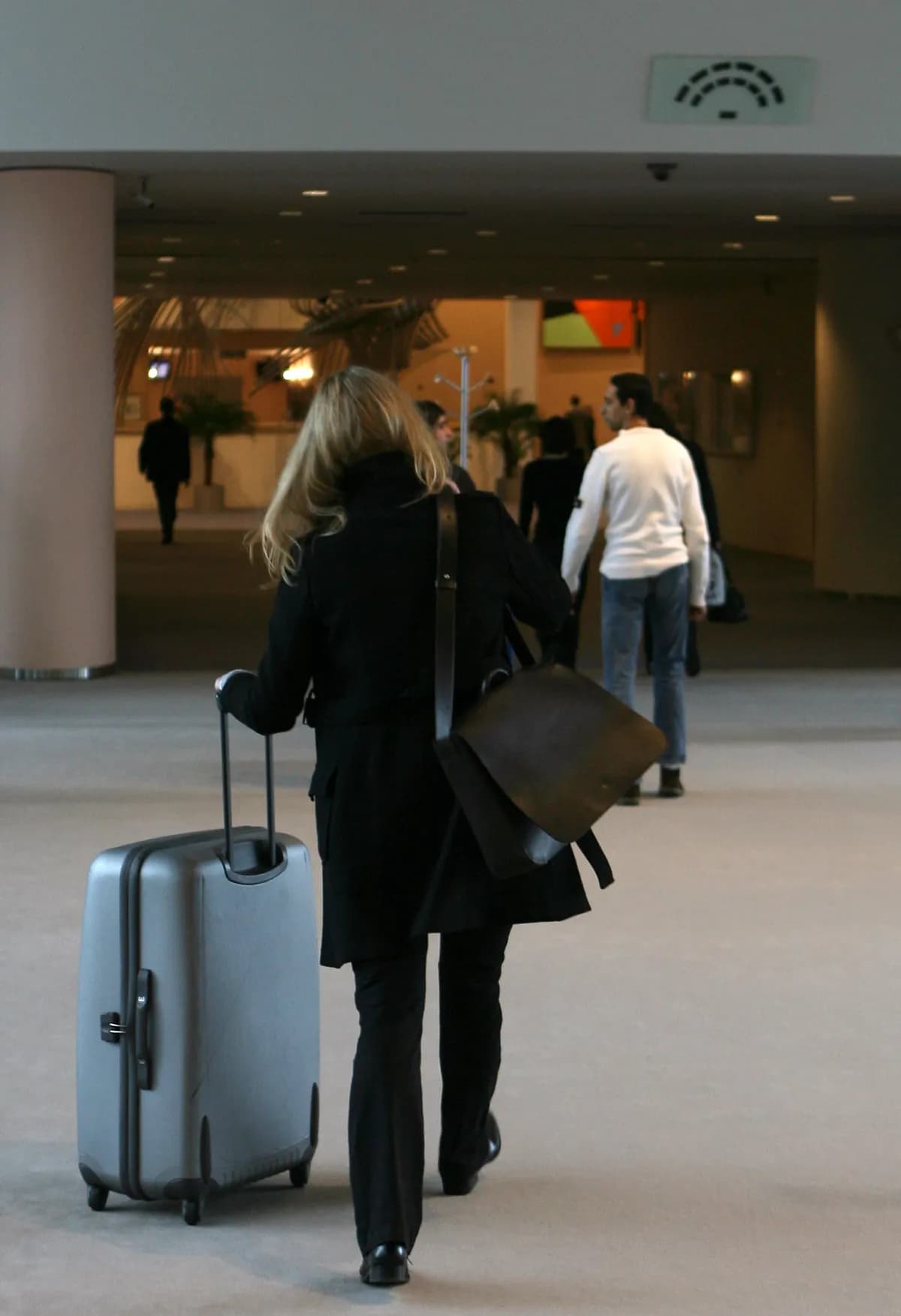 Royal Air Philippines kollapsar, tusentals passagerare strandsatta