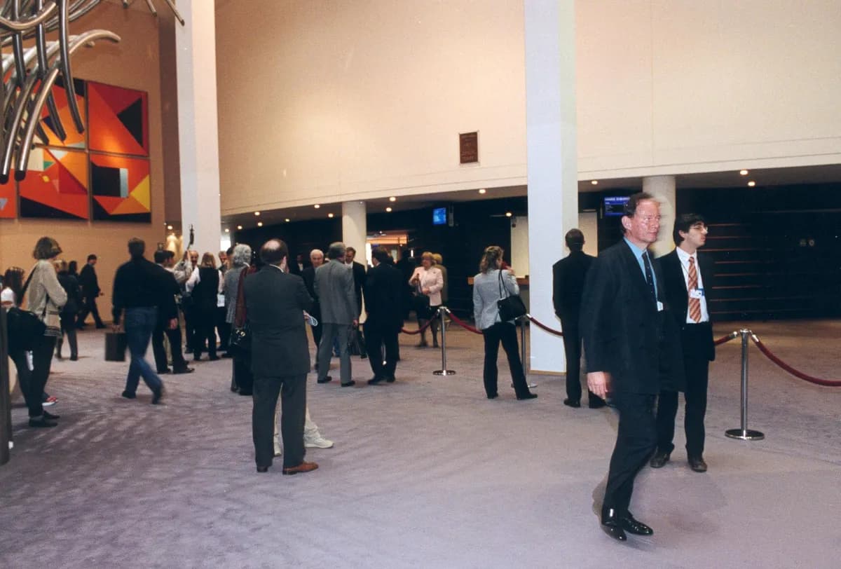 Trump sparkar Noem och Bondi, överväger fler förändringar efter politisk backlash