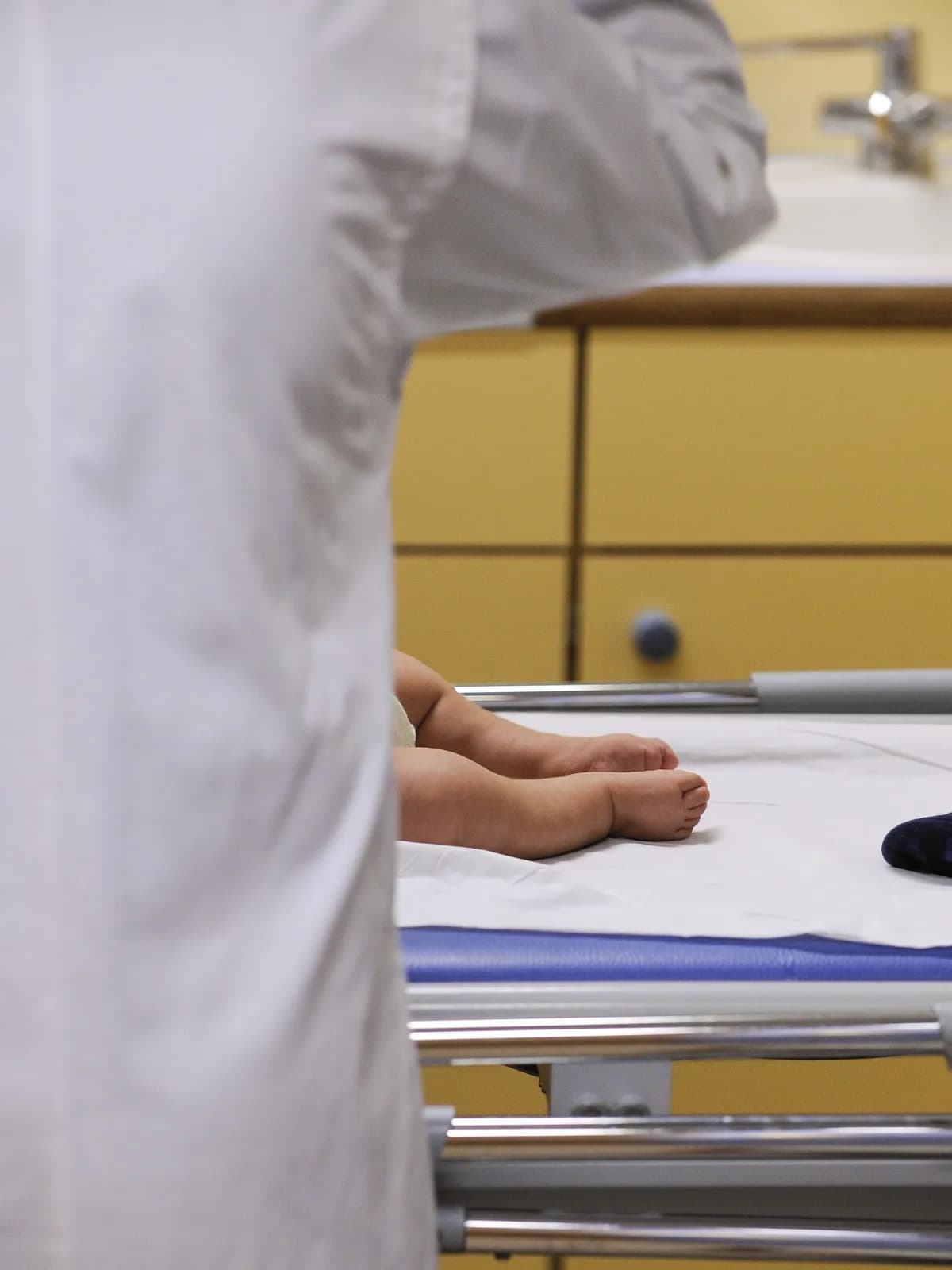 Felaktiga diagnoser i Bryssel lämnar två småflickor i kritiskt tillstånd