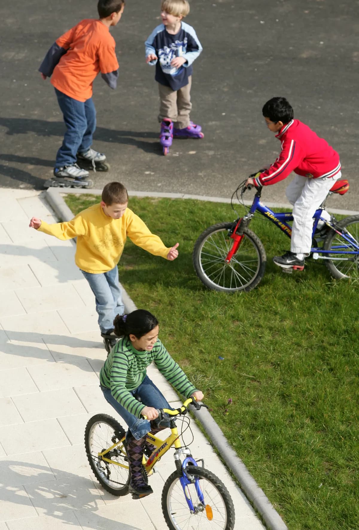 Roblox Rolls Out Age-Based Rules to Protect Children