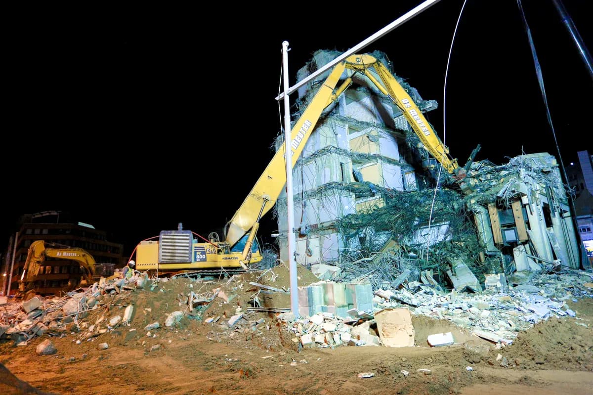 Valhallabadet i Göteborg hotas av rivning trots bevarandekamp