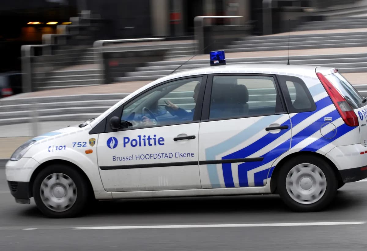 Svensk man hittar främling sovande i sin säng efter trädgårdsarbete