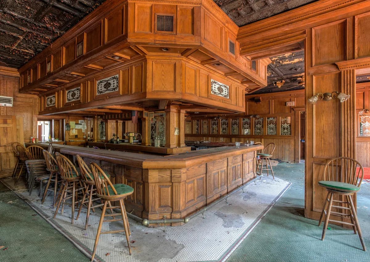 Chester Grosvenor Hotel stänger 2026 efter upptäckt av osäkert betong