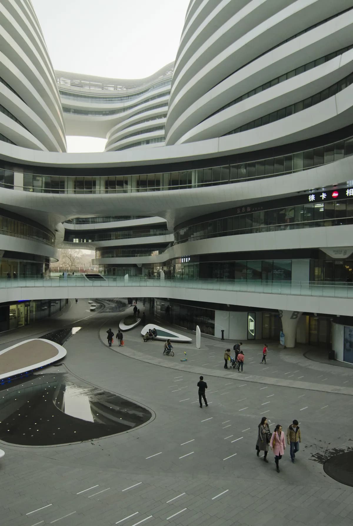 Fortress köper Edinburghs Ocean Terminal för 15 miljoner pund i ombyggnad