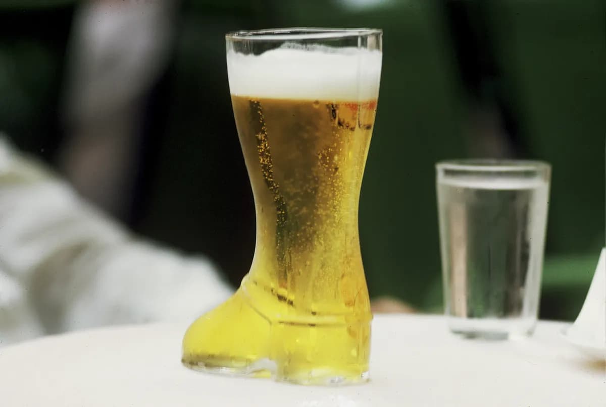 Inrikesminister godkänner förlängda puböppettider för VM