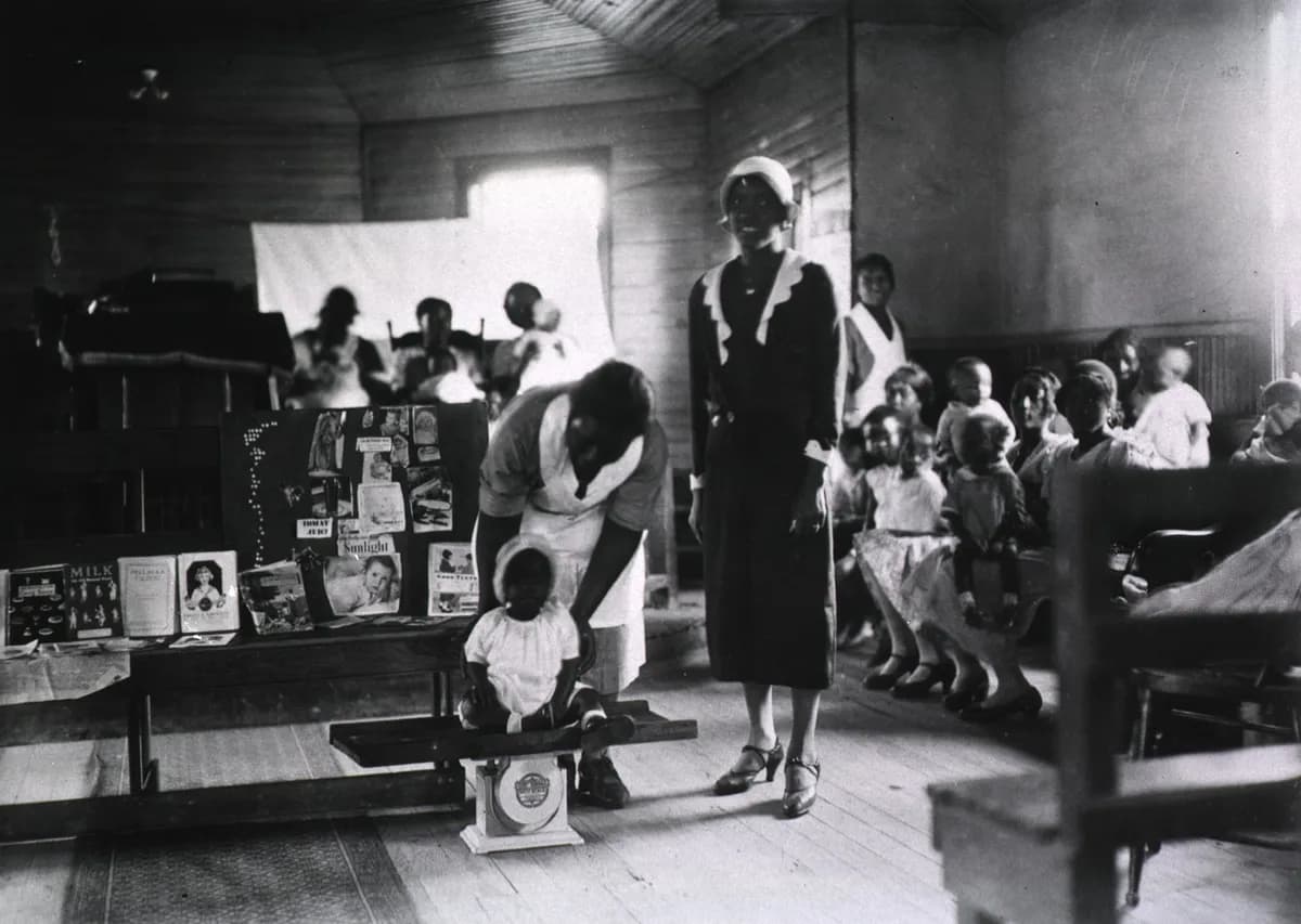 Umeå stänger barnomsorg i fyra veckor sommaren 2026