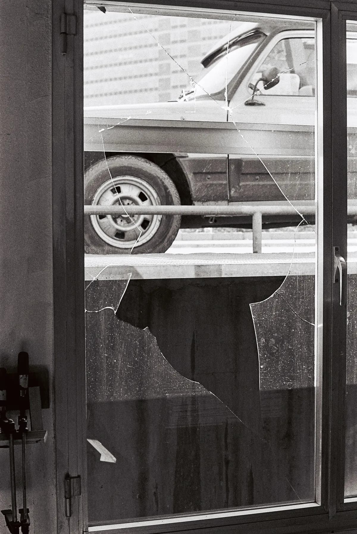 Artistens lägenhet i Gnesta inbrottstulen – DJ-utrustning stulen