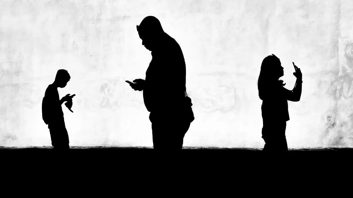 Peter Andre kräver sociala medier-förbud för under 16-åringar