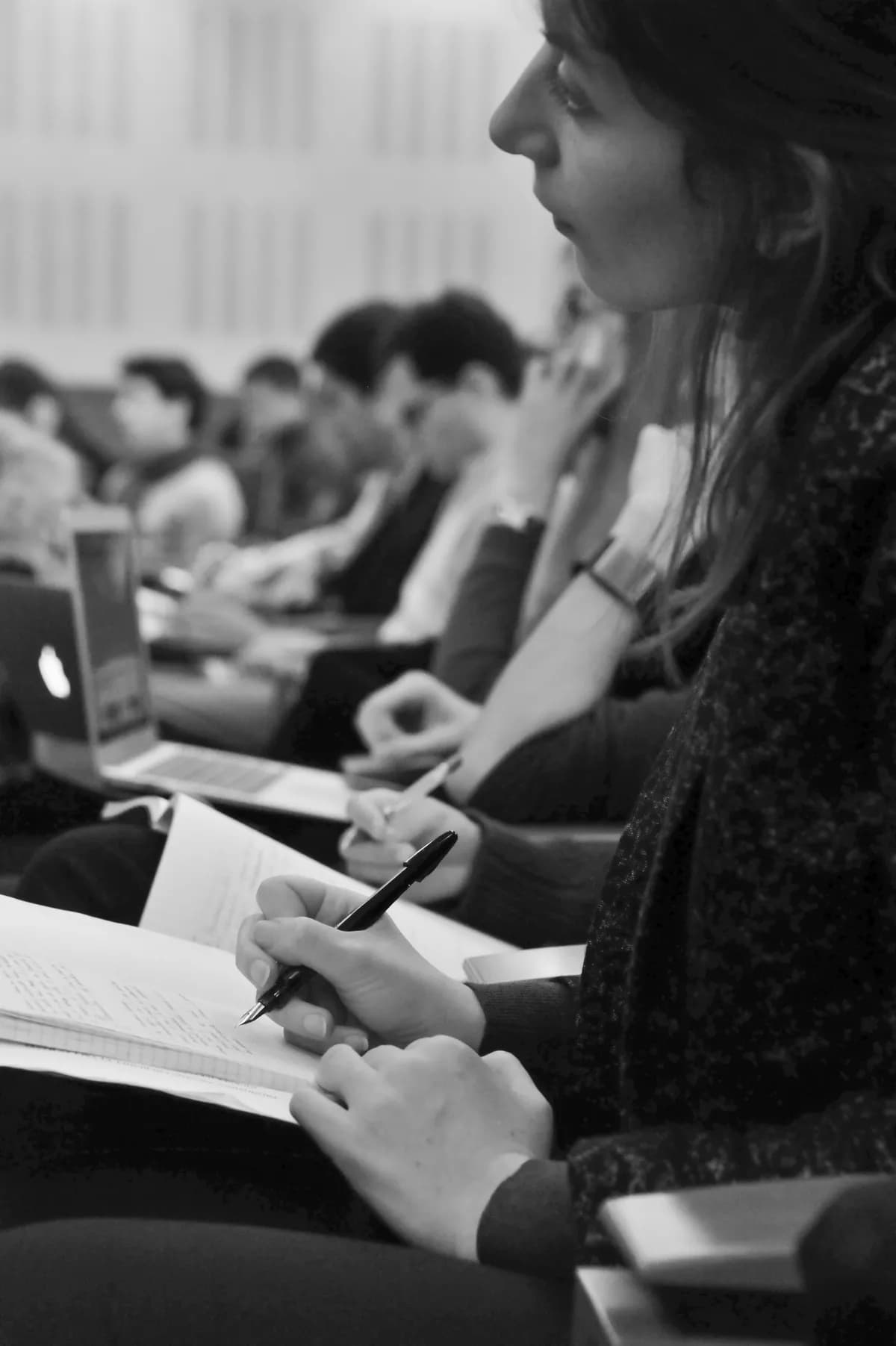 Örebro University ser ansökningstopp i nationell trend