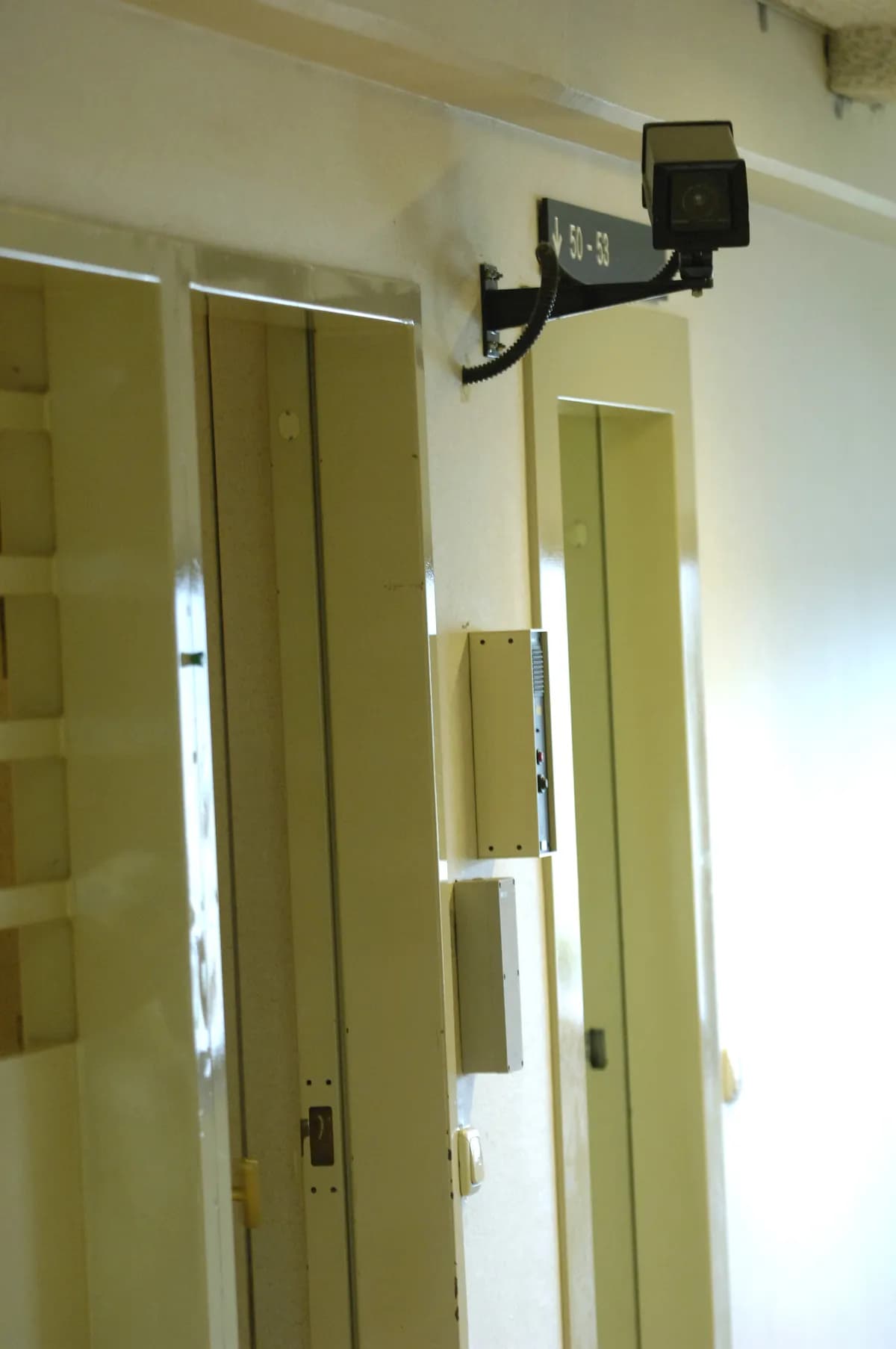 Sverige inför säkerhetsinternering för återfallsförbrytare